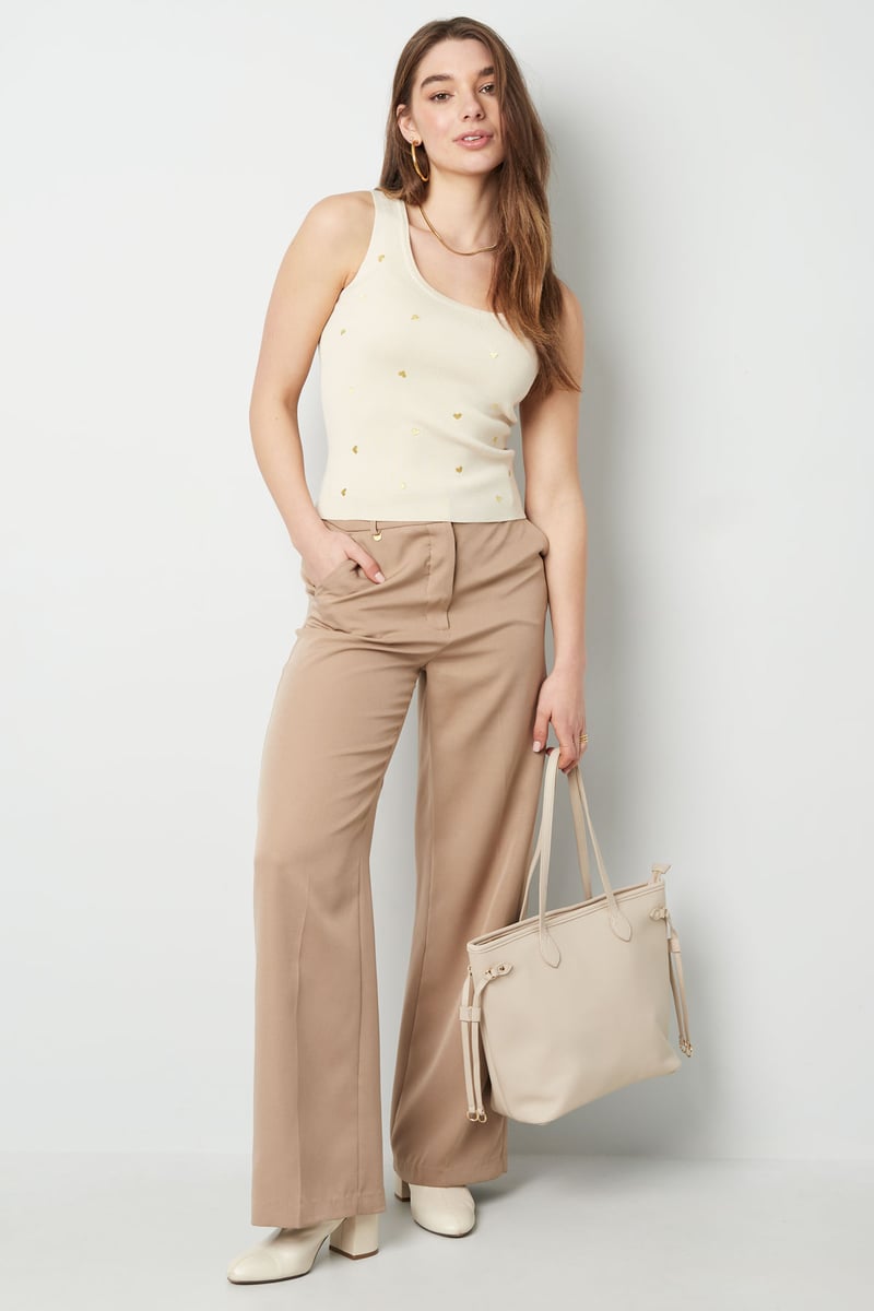 Handbag with straps
