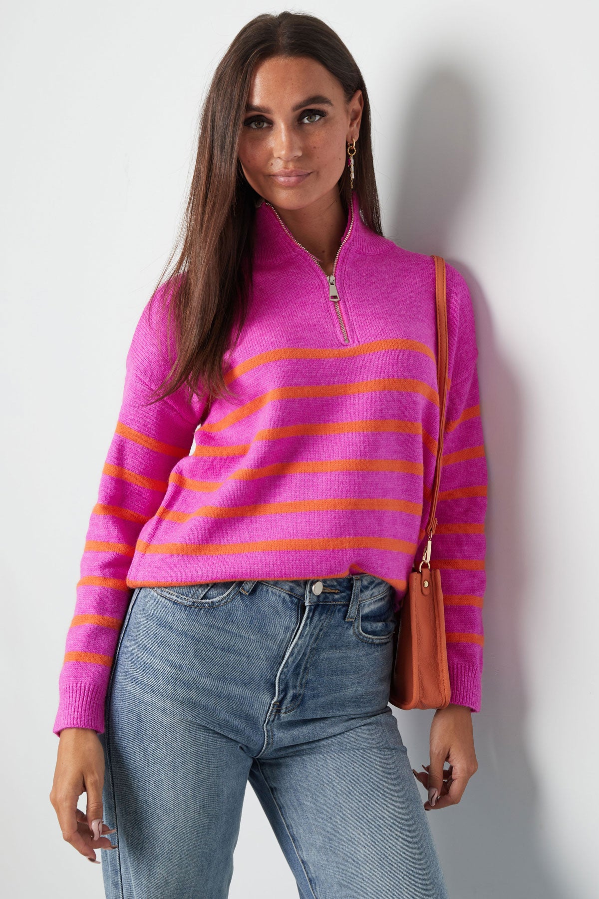 Knitted sweater stripes with zipper - beige black - SM