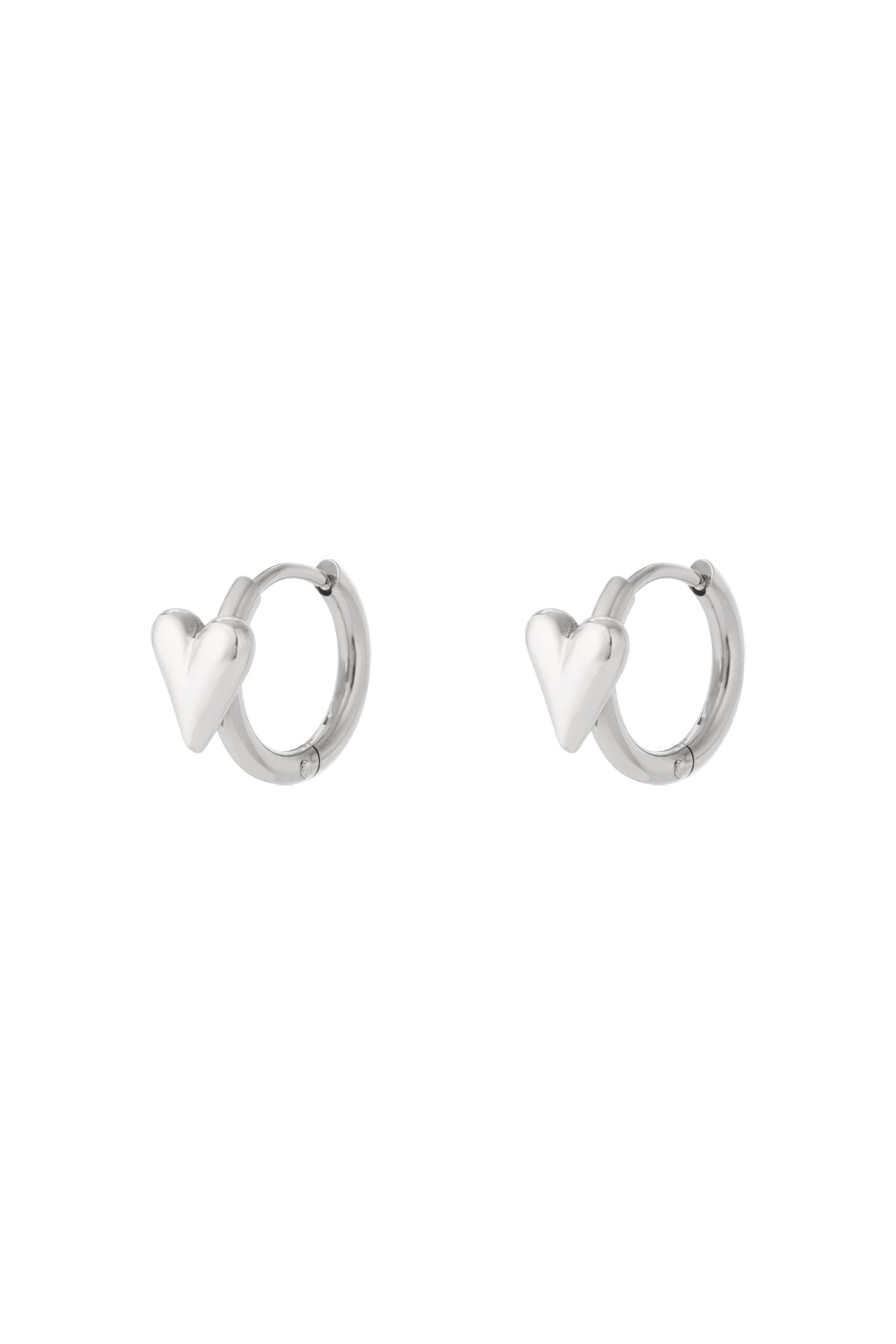 Hoop with mini heart earrings