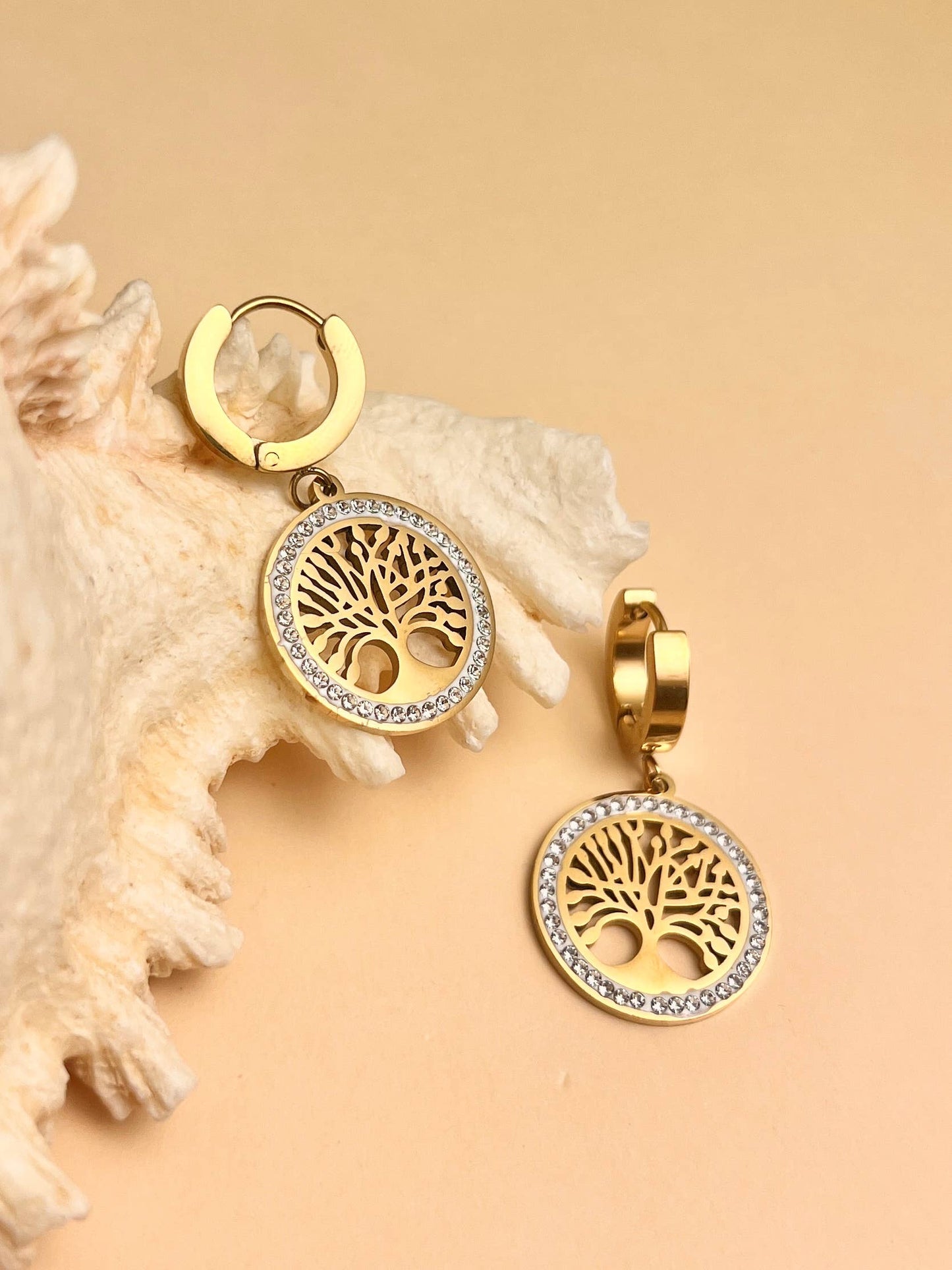 Brinco com motivo de árvore da vida em aço inoxidável
