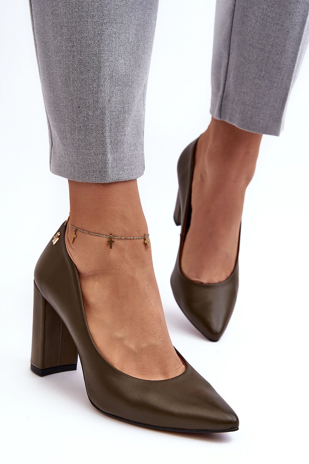 Block heel pumps Step in style