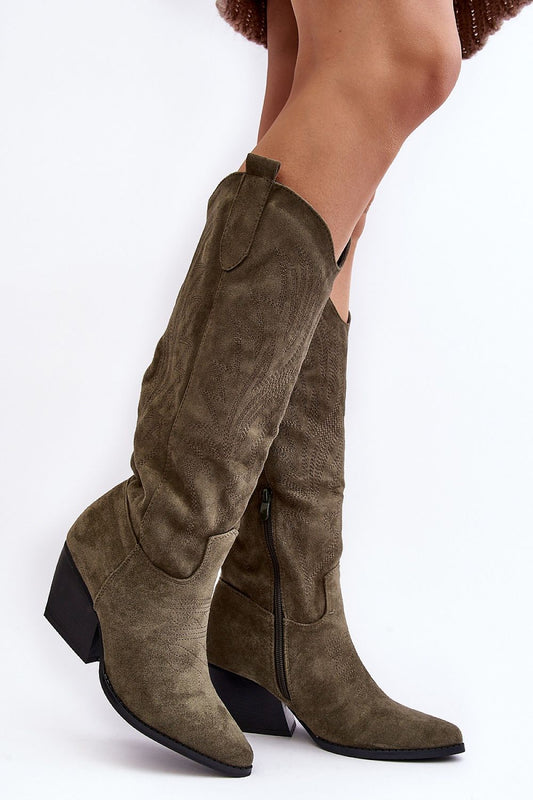 Heel boots Step in style