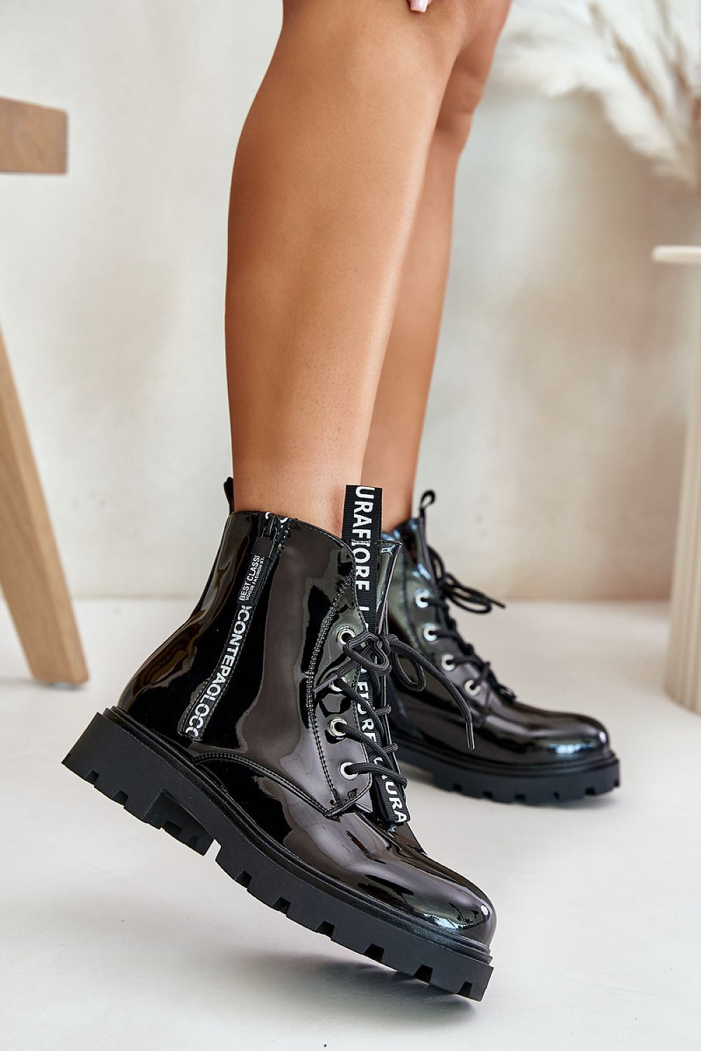 Botins Step in style